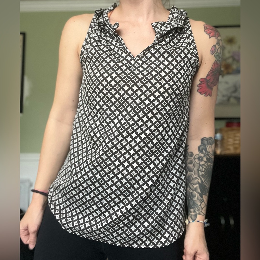 Banana Republic Monochrome Patterned Blouse